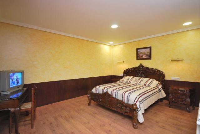 Hotel Arenas De Cabrales- Apartamentos Zewnętrze zdjęcie