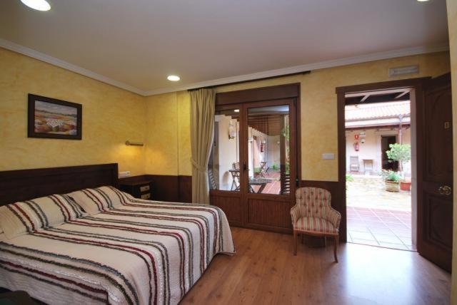 Hotel Arenas De Cabrales- Apartamentos Zewnętrze zdjęcie